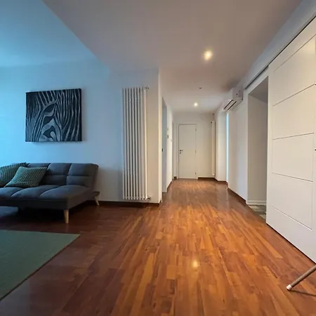 Apartment Relax - Trilocale In Centro A Due Passi Da Stazione E Teatro *