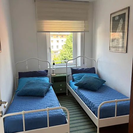 Relax Bicamere In Centro, Vicino Stazione E Teatro Apartman