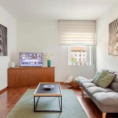 Apartamento Relax Bicamere In Centro, Vicino Stazione E Teatro