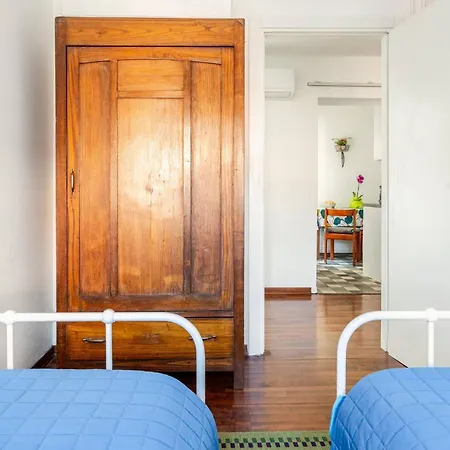Apartamento Relax Bicamere In Centro, Vicino Stazione E Teatro