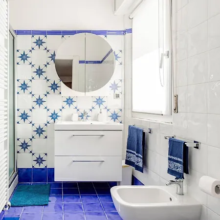 Relax Bicamere In Centro, Vicino Stazione E Teatro Údine