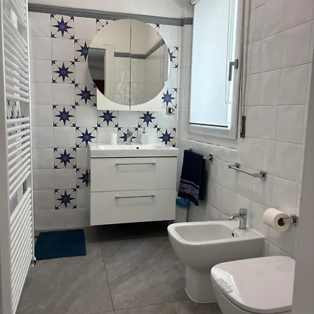 Apartamento Relax Bicamere In Centro, Vicino Stazione E Teatro *